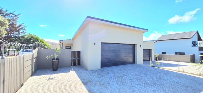 3 Bedroom Property for Sale in Hartenbos Heuwels Western Cape